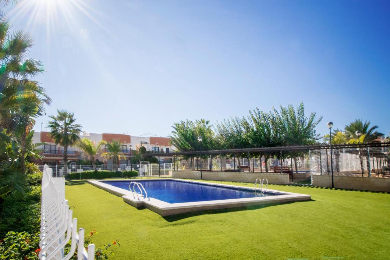 Villa Royal Park Torrevieja Exterior foto